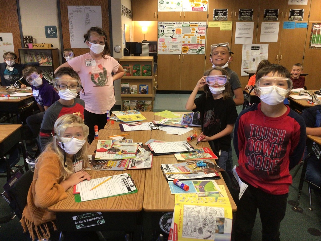 Mrs. Elrod's class doctors for the day